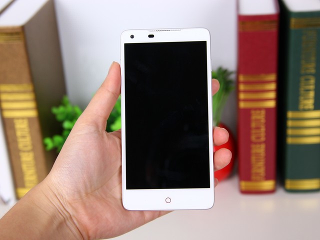 Remember the first smartphone from a mobile phone manufacturer?