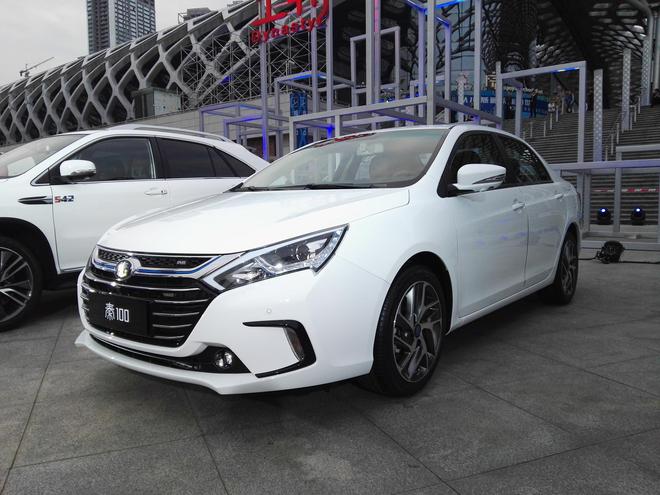 BYD Qin 100/ Tang 100 went on sale for 20.99/299,900 yuan.